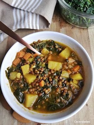 LENTEJAS CON VERDURAS CASERA Lentejas-estofadas-con-espinacas-y-verduras