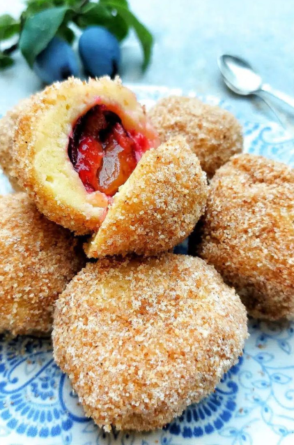 🍑 Szilvásgombóc – Hungarian Plum Dumplings Capture d’écran 2025-05-30 171008